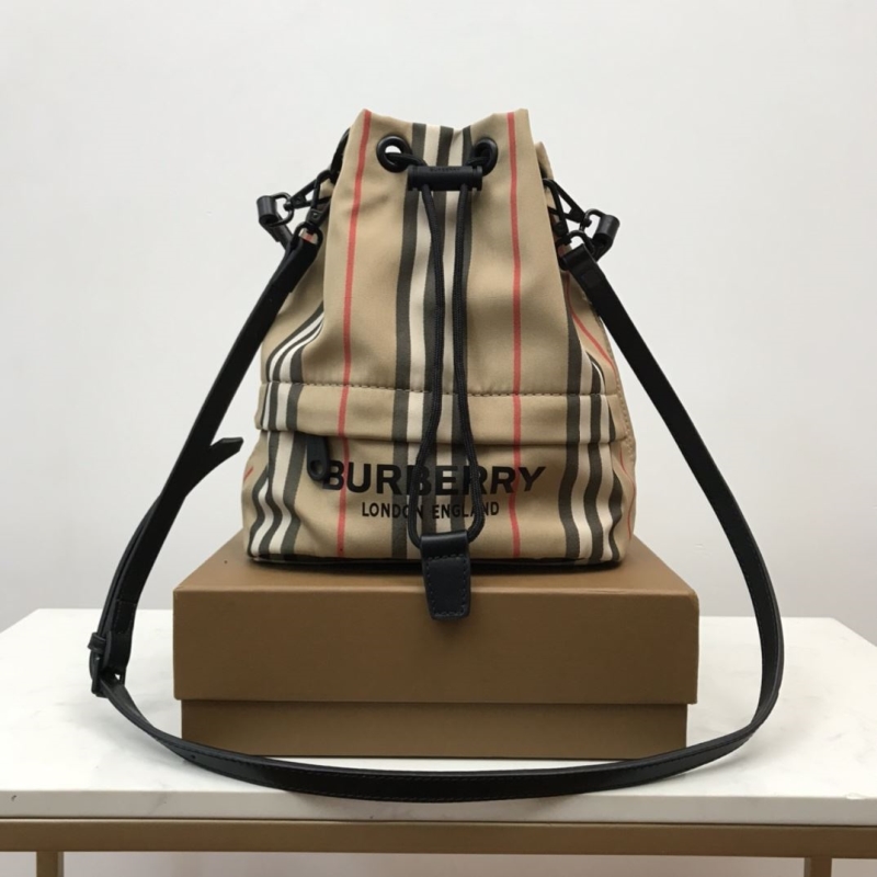 B**rry bucket bags